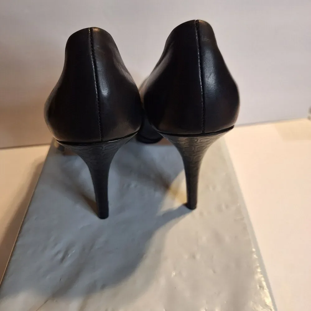 Coach Black Leather Women's Pumps Shoes.  Size 10